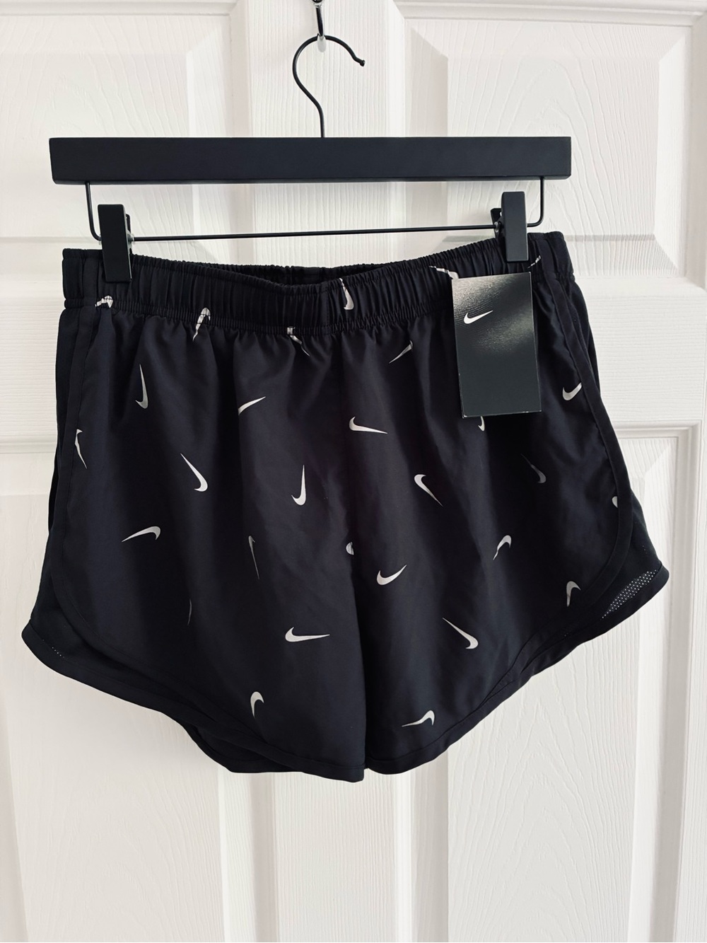 Nike Athletic Running Shorts Nike Swoosh Print, NWT, Medium